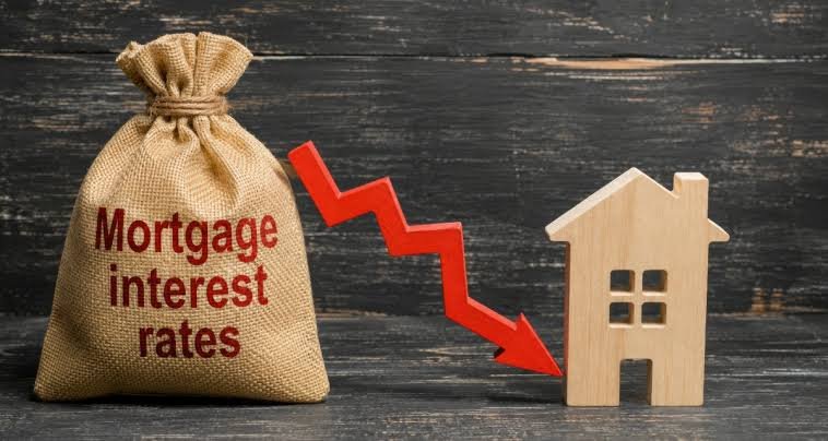 Should You Break Your Mortgage Contract Early to Secure Lower Interest Rates?
